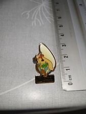 Pins comic cartoon d'occasion  Expédié en Belgium