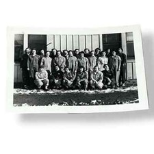 Grupo de mulheres trabalhando na fabricação de uniformes de plantas década de 1940 foto vintage EBX comprar usado  Enviando para Brazil