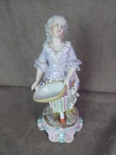 Superbe figurine porcelaine d'occasion Superbe figurine porcelaine d'occasion  Pézilla-la-Rivière
