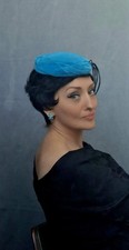 Usado, Antigo Chapéu icônico New Look meados da década de 1950 veludo turquesa "Turbante-pillbox"!!! comprar usado  Enviando para Brazil