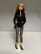 Bonecas cantoras modelo estrela de cinema celebridade Hollywood comprar usado Bonecas cantoras modelo estrela de cinema celebridade Hollywood comprar usado  Enviando para Brazil