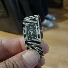 Relógio STUDIO TIME Feminino Prata Bracelete Tom Preto Mostrador de Strass BATERIA NOVA comprar usado  Enviando para Brazil