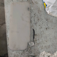 Aletta parasole parabrezza usato Aletta parasole parabrezza usato  Italia