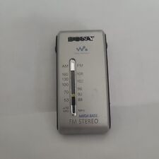 Sony Walkman SRF S84 Mega Bajo AM/FM Pequeño Personal Estéreo Radio 3.5mm Audio segunda mano  Embacar hacia Argentina