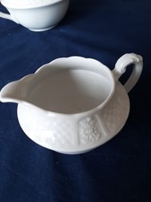 Pot lait porcelaine d'occasion Pot lait porcelaine d'occasion  Clamart