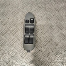 2004 nissan almera d'occasion  Expédié en Belgium