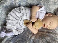 Usado, Autêntico menino renascido bebê recém-nascido Darren adormecido Heartstrings Creations comprar usado  Enviando para Brazil