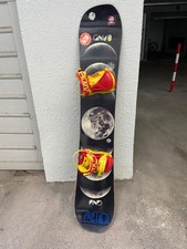 Tavola snowboard gnu usato  Volvera