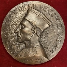 10099 medaglione grande usato  Firenze