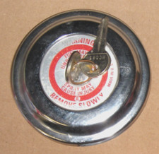 Locking fuel tank for sale  San Manuel