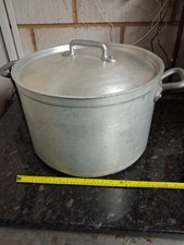 Saucepan 37cm lid for sale Saucepan 37cm lid for sale  BORDON