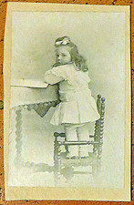 Fillette photographie barcouda d'occasion  Sainte-Alvère