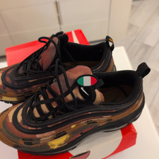 Scarpe uomo nike usato  Camaiore