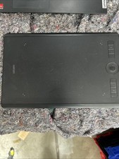 Wacom Intuos Pro Medium Bezprzewodowy tablet graficzny PTH-660 na sprzedaż  Wysyłka do Poland