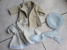 Tenue complete poupees d'occasion  Treillières