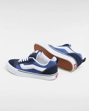 Scarpe sneakers unisex usato  Italia