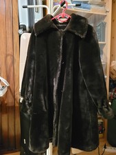 Veste imitation fourrure d'occasion Veste imitation fourrure d'occasion  Igny