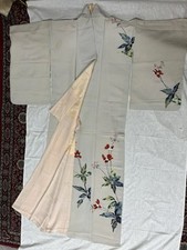 Kimono vintage 100% seda off white flores vermelhas tamanho adulto comprar usado  Enviando para Brazil