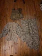 Ropa y protección de Airsoft. (Camisa, Pantalones, Chaleco, Guantes) segunda mano  Embacar hacia Mexico
