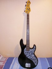 Basso elettrico line usato Basso elettrico line usato  Asiago