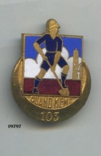 Insignia french youth d'occasion  Expédié en Belgium
