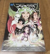 Justice League Dark Vol. 1: No Escuro (Os Novos 52!) por Peter Milligan comprar usado  Enviando para Brazil