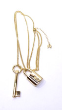 Colar pingente de fechadura e chave Victoria Secret tom dourado 38" de comprimento e extensor comprar usado  Enviando para Brazil