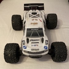 Traxxas erevo vxl gebraucht kaufen  Groß-Gerau
