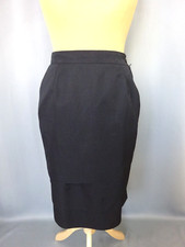 Jolie jupe noir d'occasion Jolie jupe noir d'occasion  Paimbœuf