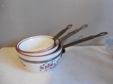 Anciennes casseroles porcelain d'occasion  Saint-Sébastien-de-Morsent