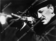 6697-032 Max Von Sydow com seu filme de rifle sniper The Brass Target 6697-32 6697-032 comprar usado  Enviando para Brazil