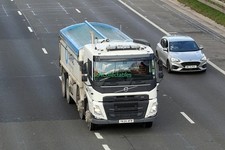 T25 6x4 truck for sale  LEEDS