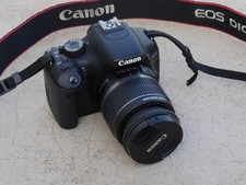 Canon EOS 550D + Objectif 18-55 mm + Attache Canon na sprzedaż  Wysyłka do Poland