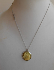 Delicata collana con usato Delicata collana con usato  Cagliari