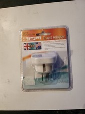 Travel adapter word d'occasion  Villenauxe-la-Grande