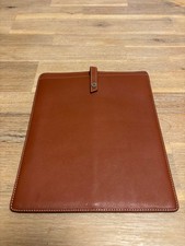 Want les essentieles for sale  Albany