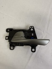 2016-2021 HYUNDAI TUCSON FRENTE ESQUERDA MOTORISTA INTERIOR PORTA PAINEL MAÇANETA FABRICANTE DE EQUIPAMENTO ORIGINAL comprar usado  Enviando para Brazil