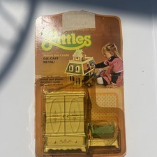 Vintage Anos 80 The Littles Móveis de Metal para Casa de Bonecas Cama de Bebê Berço e Guarda-Roupa comprar usado  Enviando para Brazil