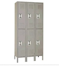 Lyon 7gc52023isu wardrobe for sale  Durham