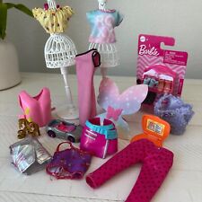 Barbie Moda Muñeca Ropa y Accesorios Lote Zapatos Camisas Pantalones Hot Wheels segunda mano  Embacar hacia Mexico