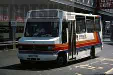 35mm Slide Swindon & District Mercedes Benz 709D Alexander 712 M712FMR 1996 Orig comprar usado  Enviando para Brazil