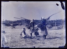 Shrimp fishermen c1870 d'occasion  Expédié en Belgium