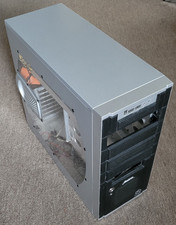 Thermaltake matrix gehäuse gebraucht kaufen Thermaltake matrix gehäuse gebraucht kaufen  Dresden