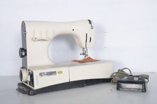 Necchi sewing machine d'occasion  Expédié en Belgium