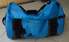 Sporttasche adidas 40 gebraucht kaufen  Taching a.See