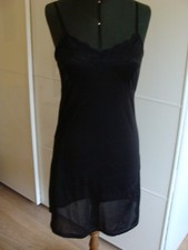Fond robe noir d'occasion Fond robe noir d'occasion  Eaubonne