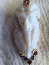 PINGENTE VINTAGE DE PEDRA PRECIOSA CABEÇA DE CARNEIRO OPALA ESCULPIDA EM OURO 14k Y 11 gramas comprar usado  Enviando para Brazil