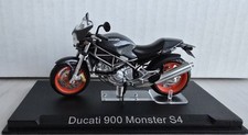 Ducati 900 monster d'occasion  Lannion