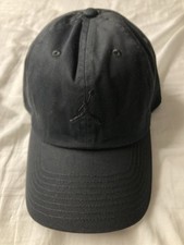 Cappellino nike jordan usato  Monza