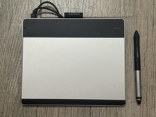 Wacom Intuoa Pluma Tableta Pluma y Táctil Pequeño CTH-480 segunda mano  Embacar hacia Mexico